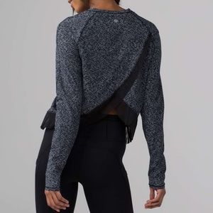 Lululemon Quick Pace Long Sleeve 6 soundwave